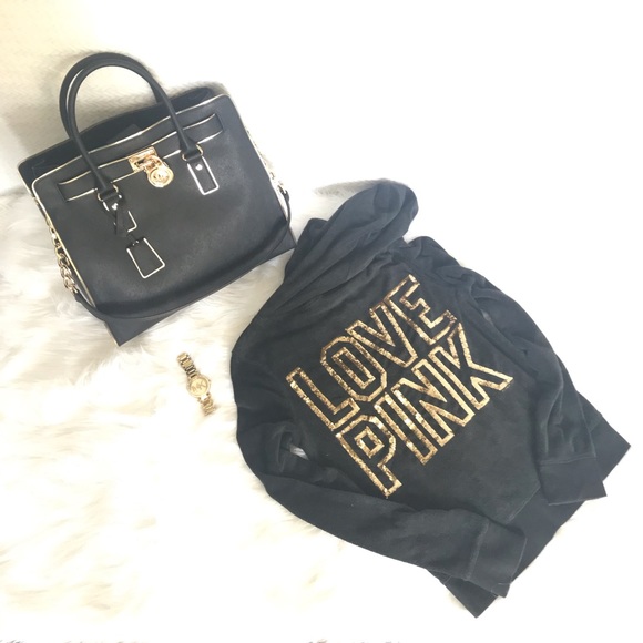 PINK Victoria Secret Sweat Shirt and Shorts - Picture 2 of 16